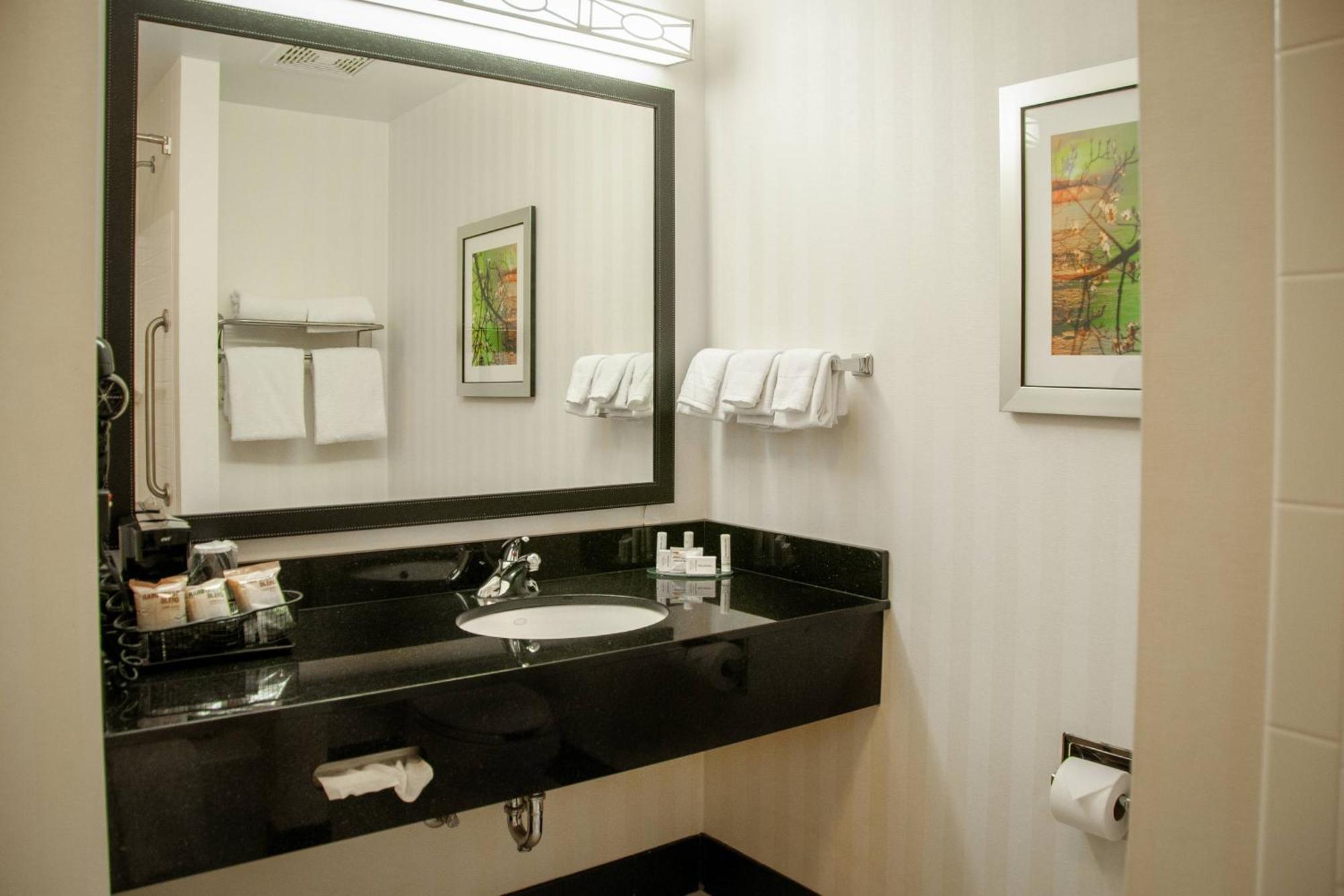 Fairfield Inn And Suites By Marriott Colorado Springs North Air Force Academy Gleneagle Buitenkant foto
